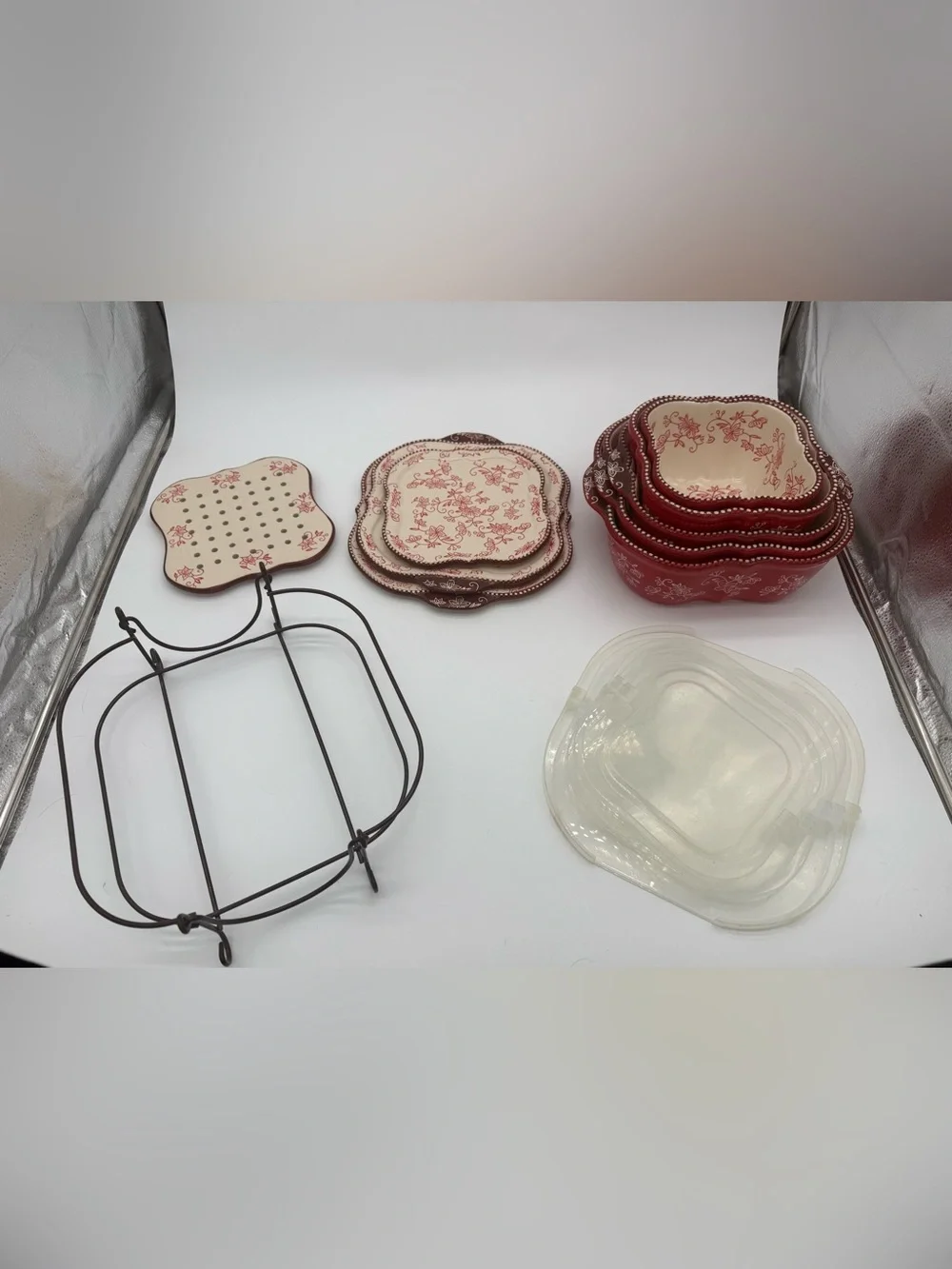Temp-tations Red Floral Lace Nest Bakeware Covers Trivets Carry Rack Set Of 15